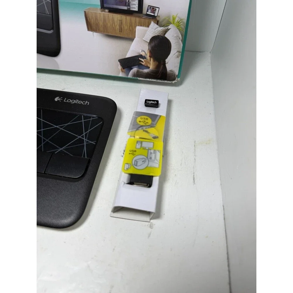 Logitech K400r Wireless Keyboard w/ Touchpad & USB Dongle Unifying Receiver Box